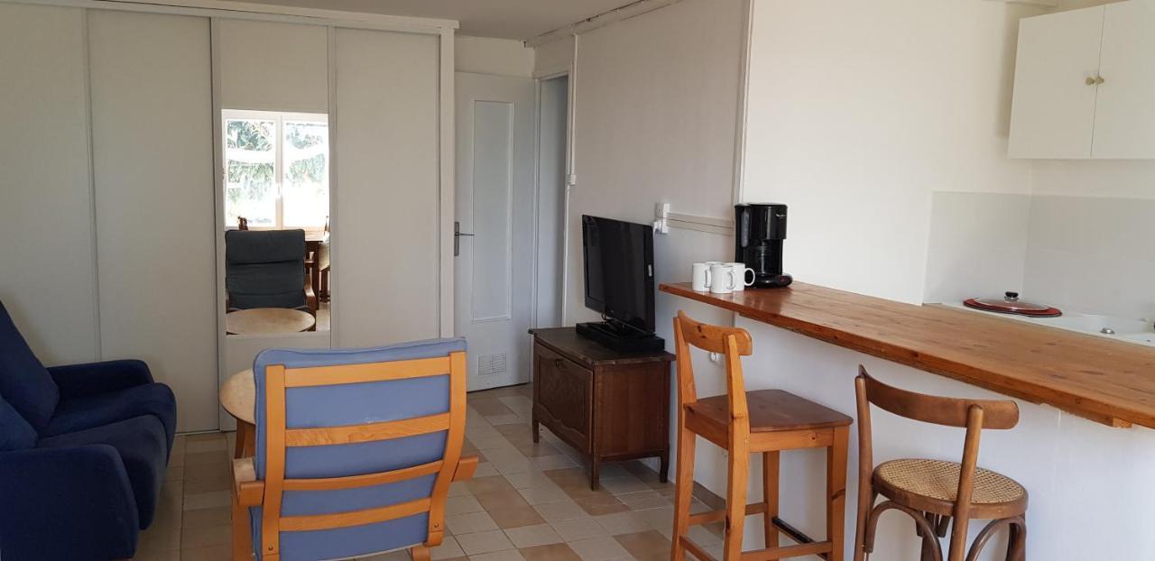 Petite Maison Refaite A Neuf Dans Mas Du 19Eme Siecle アルル エクステリア 写真